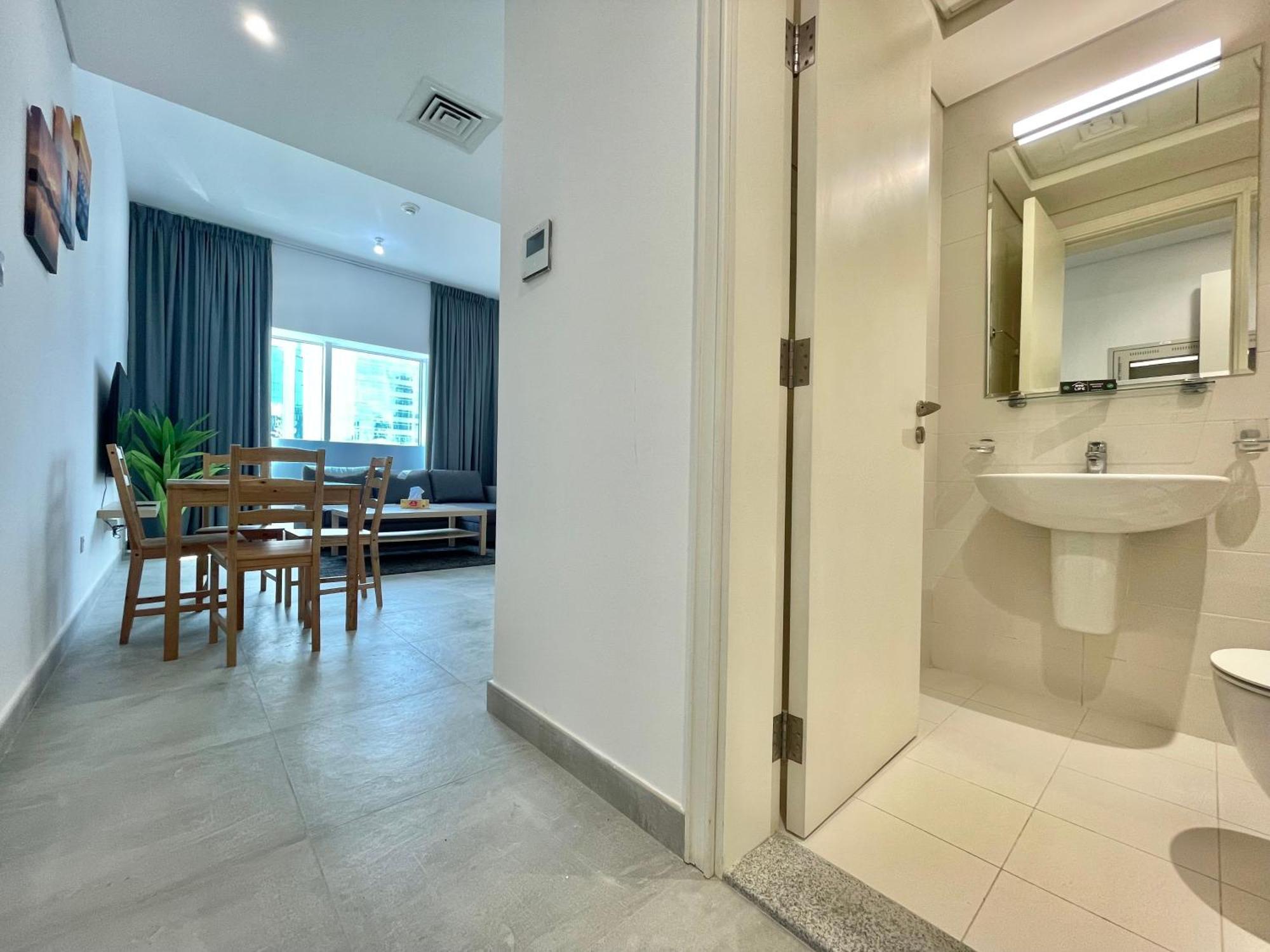 Spacious Furnished In Palette Tower In Tourist Club Area Apartment Abu Dhabi