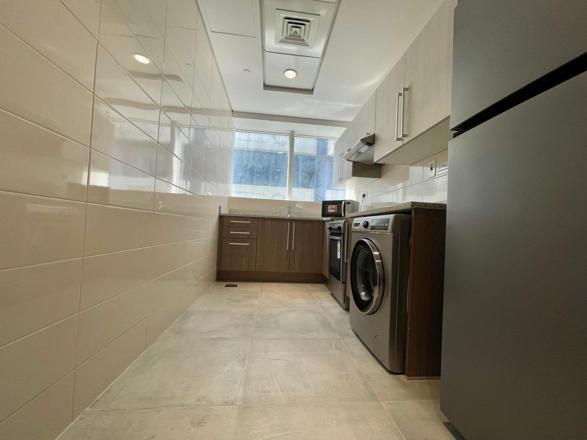 Spacious Furnished In Palette Tower In Tourist Club Area Apartment